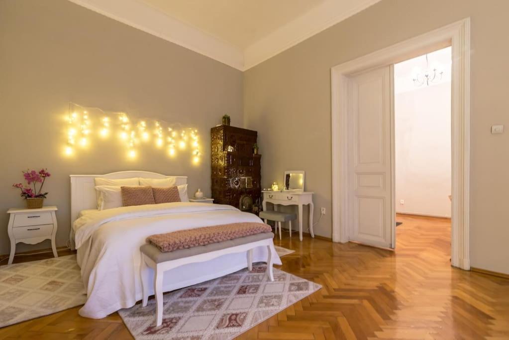 No.8: Lovely & Cosy 3-Room Heart Of The City Timişoara Extérieur photo